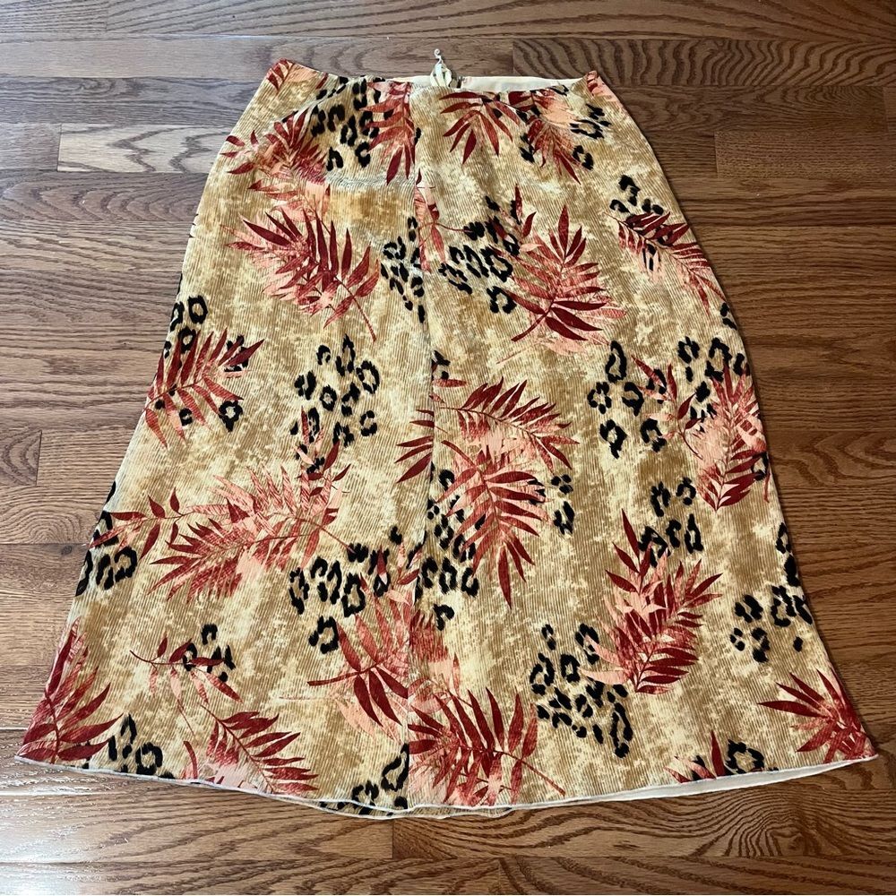 Talbots Women's Gold and Red Skirt Size 8. Fully lined